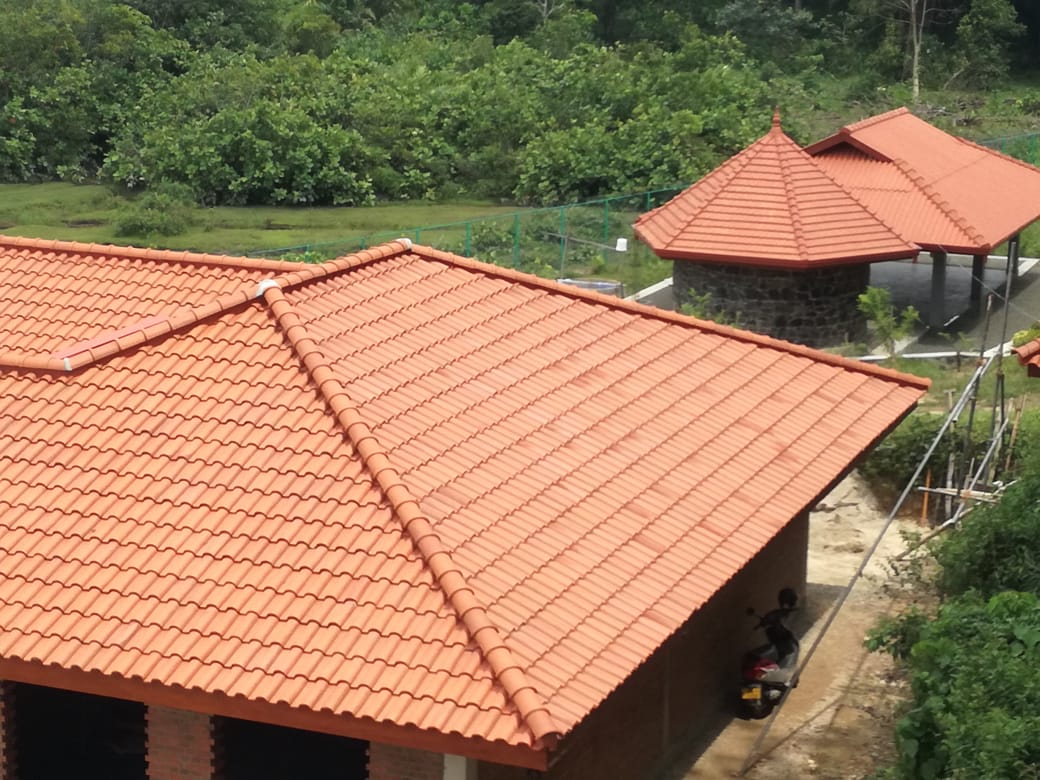 Roof Masters (1)
